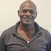 man wearing gray shirt