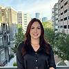 woman wearing black long sleeve shirt