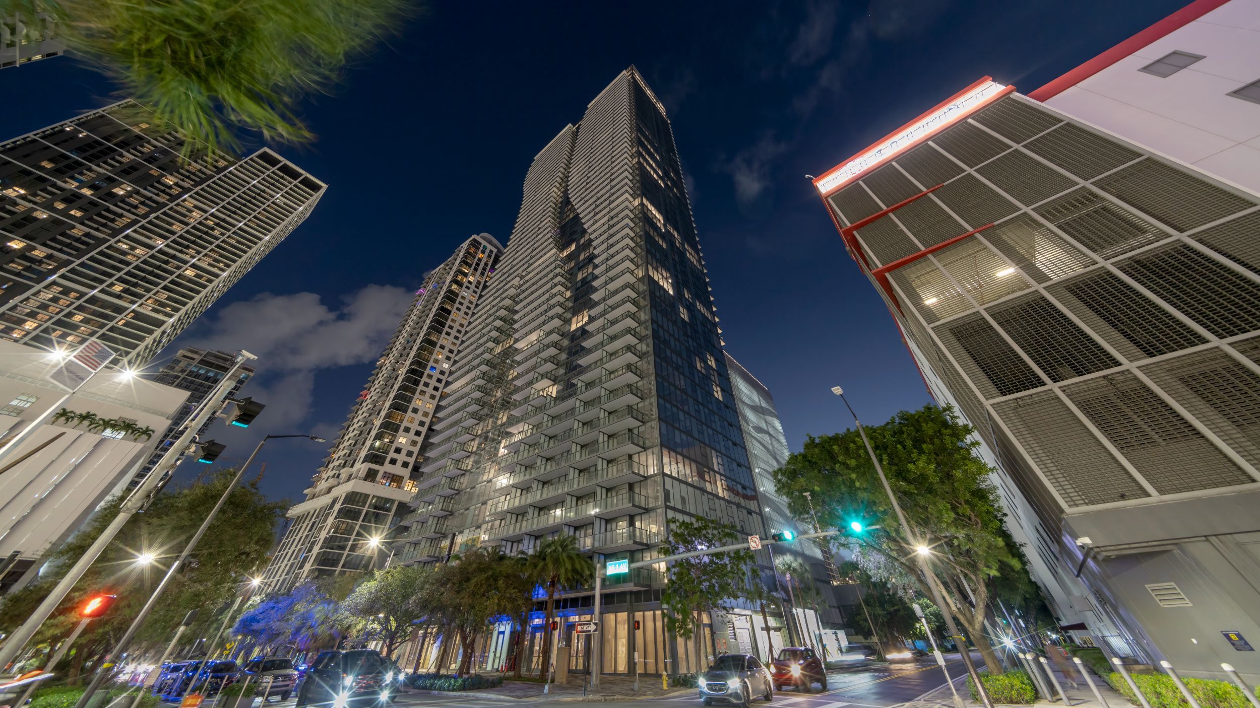 Beautiful view of Luxury High-Rise Apartment Building Valet Parking